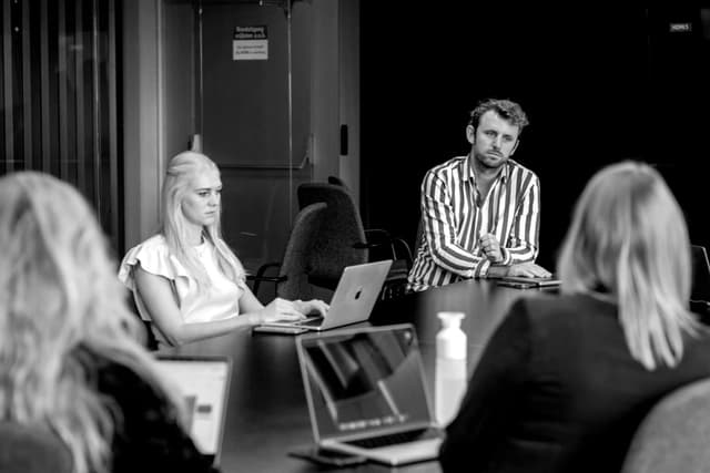 team meeting discussion